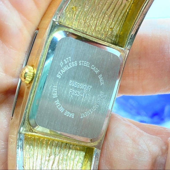 JS Wrist Watch Gold Bangle Magnetic Cuff Watch - Picture 4 of 5